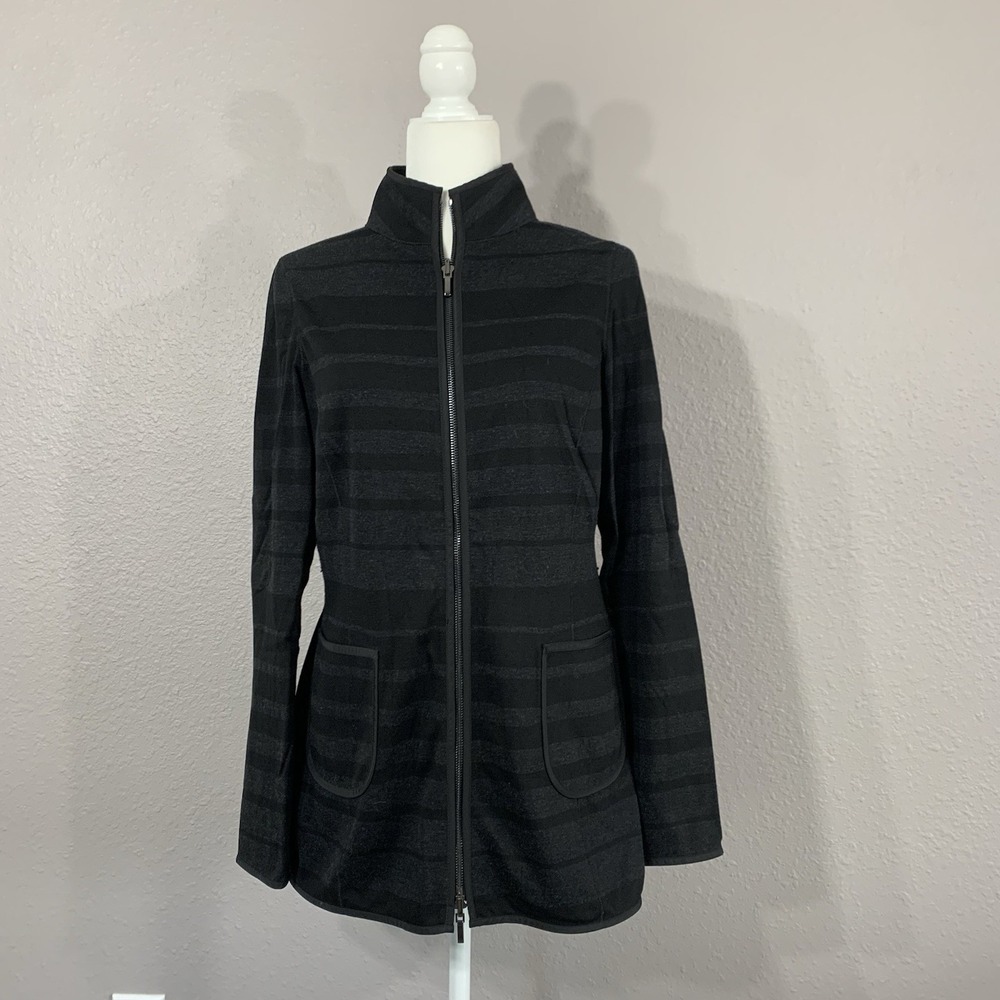 Per Se Women's Size 2 Black Striped Reversible‎ Mock Neck Full Zip Jacket